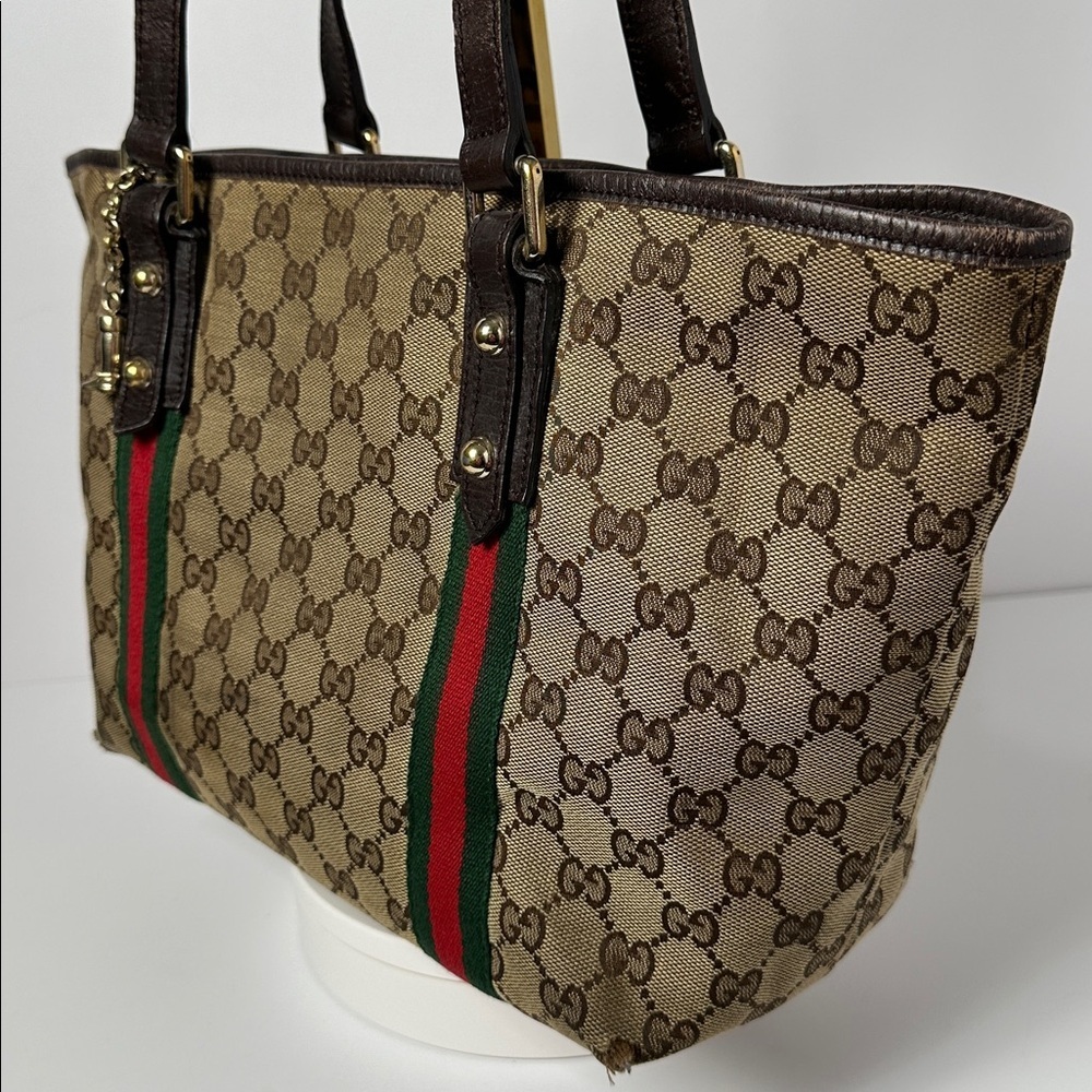 💯 Authentic Gucci Tote Bag with Cherryline🍀 - Picture 5 of 17